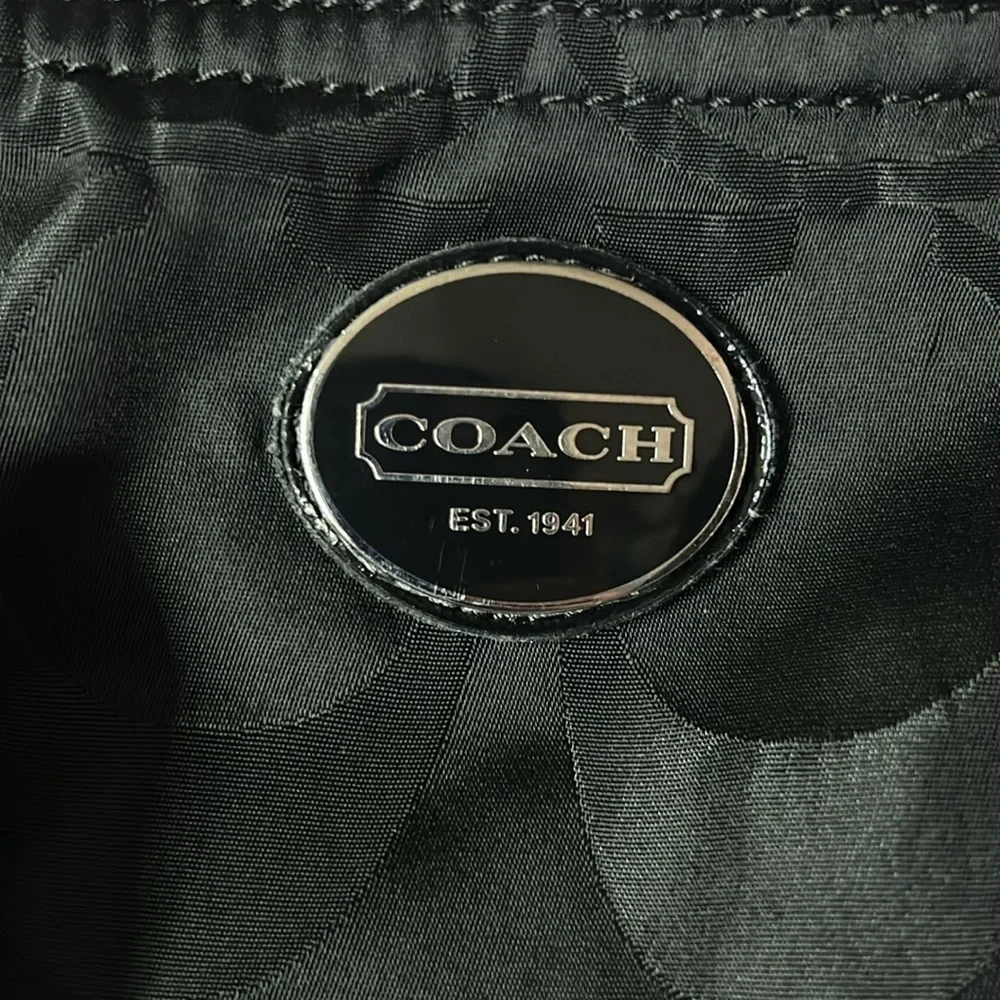 Coach All Black Travel Getaway  Bag - Picture 8 of 13